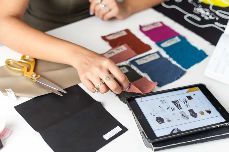 One Jacket, Five Functions: How Smart Textiles Are Making the Multi-Wear Revolution Real